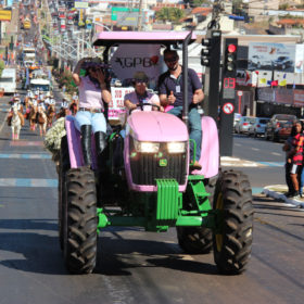 Comitiva Elas no Campo e GPB Rosa 5