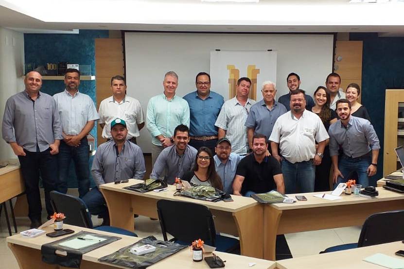 UCBVET recebe visita Coopercitrus