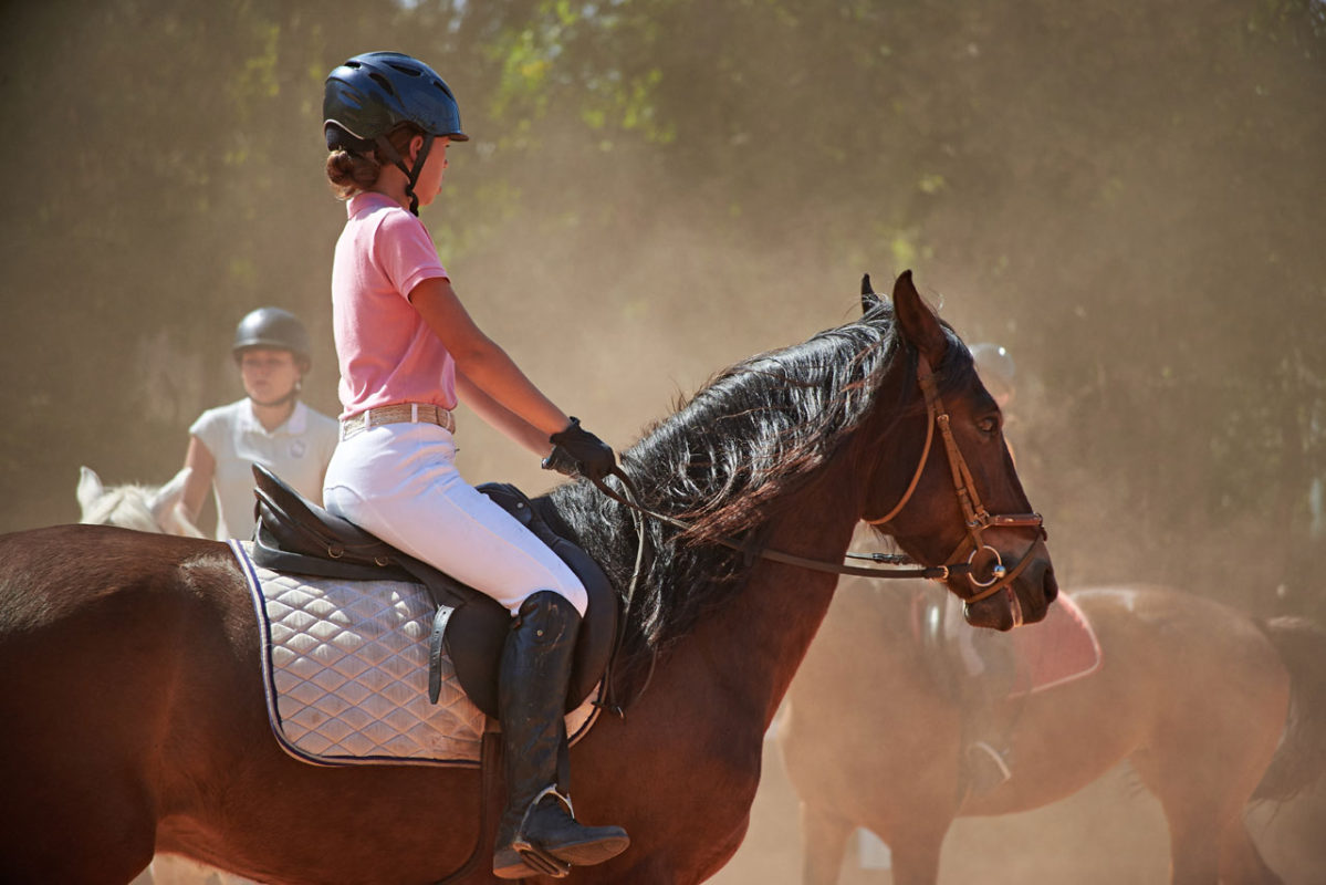 Por que crianças deveriam montar cavalos?