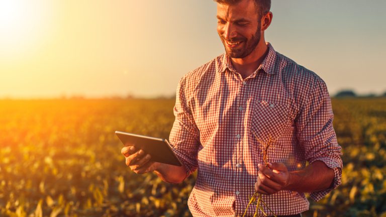 As inscrições para o a terceira edição do Youth Agribusiness Movement International – YAMI seguem abertas. O evento desse ano será realizado em Digital Experience, nos dias 25, 26 e 27 de outubro, das 16h30 às 18h, terá como tema “Digital & Agregação de Valor. A Nova Liderança no Agro”