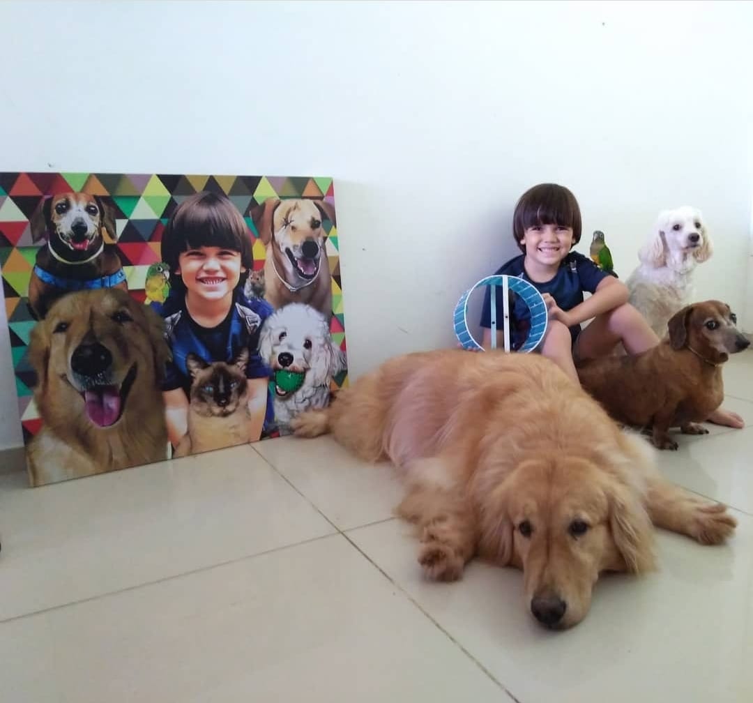 O Meu Quadro Pet. Para cuidar de um de seus cães diagnosticado com leishmaniose, duas jovens transformaram o amor e a necessidade em renda, neste lindo...